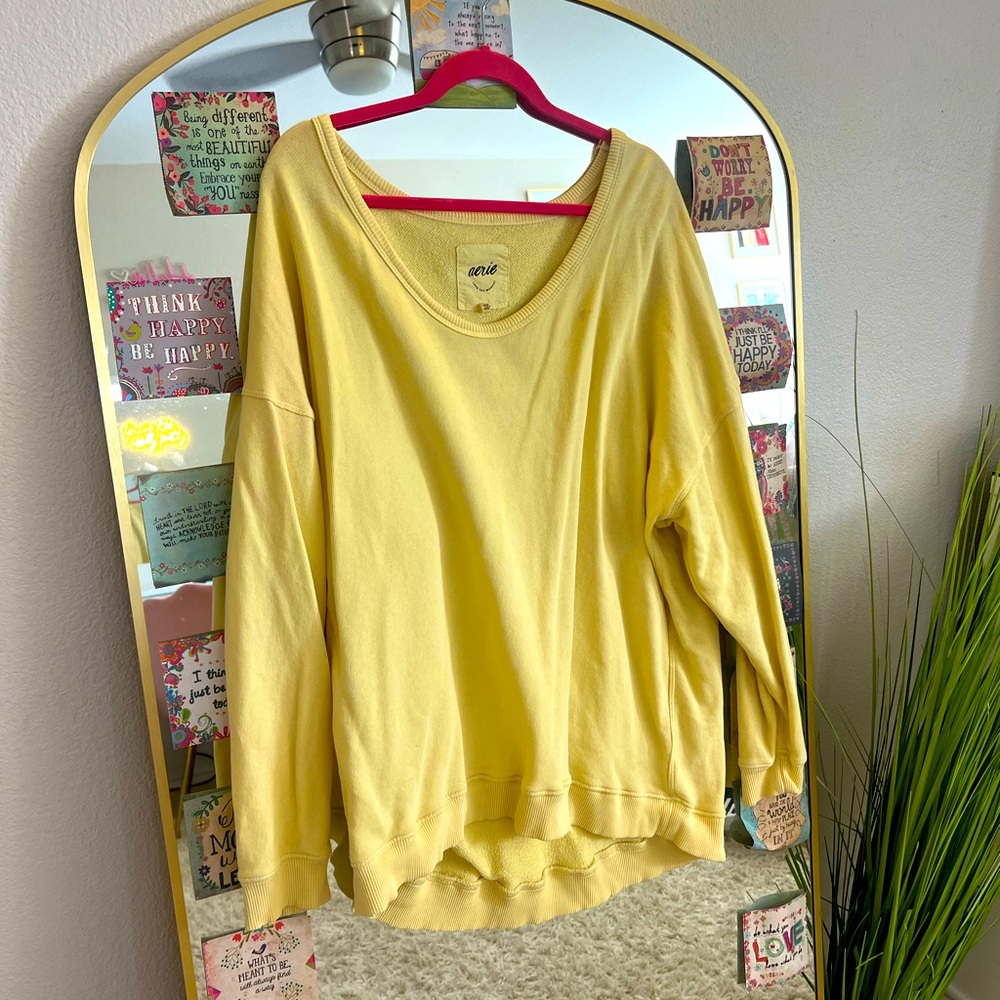 Beach oversized sweatshirt, lose fit.